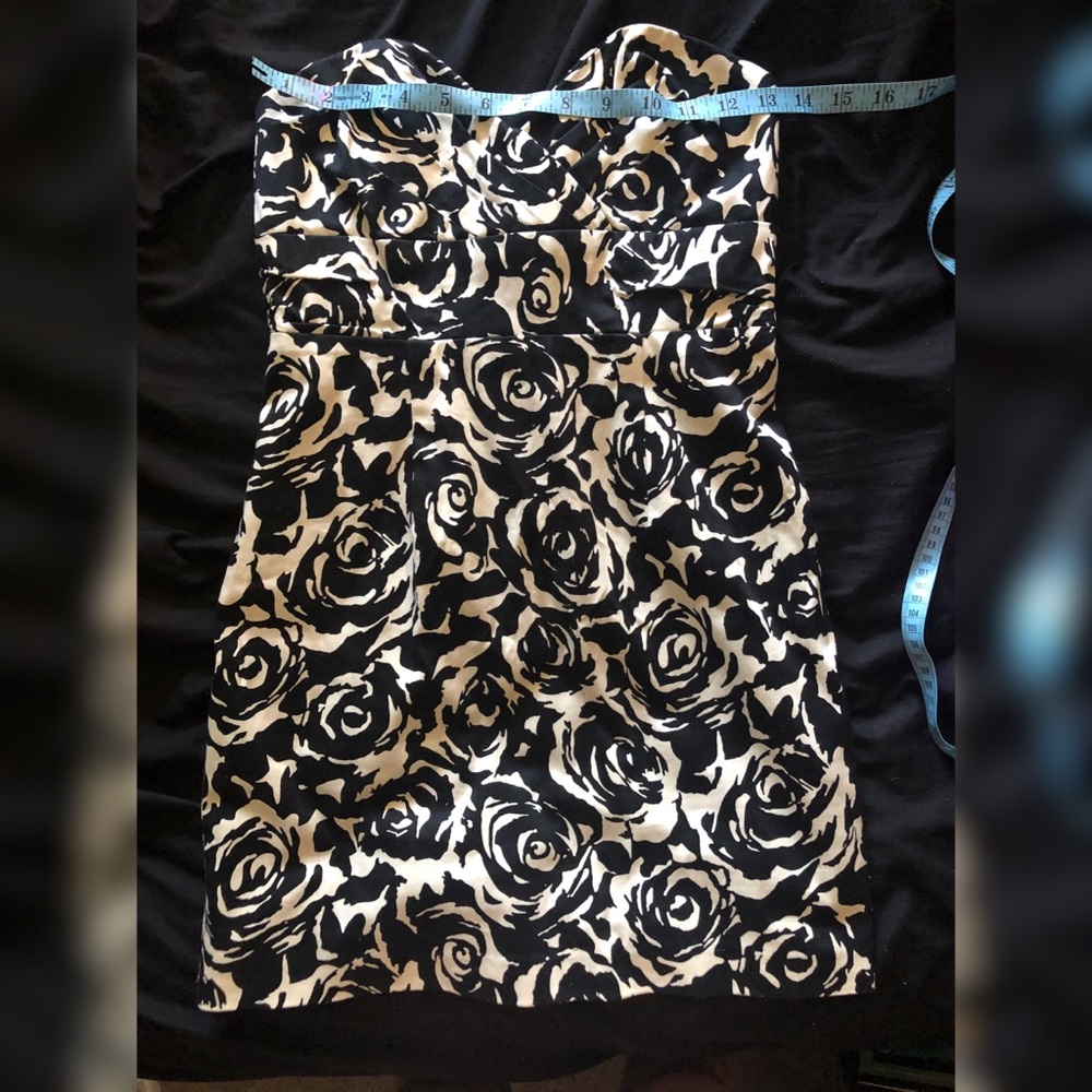 Mini dress - Picture 2 of 5